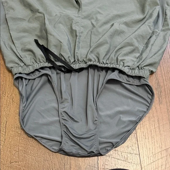 Nike Sage Green Sports Shorts - Picture 9 of 11